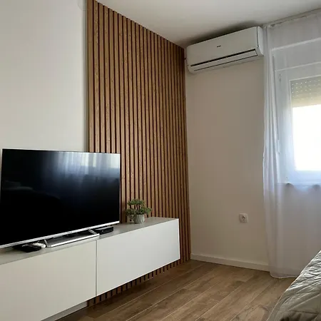 Milty Apartments Novi Sad Exterior foto