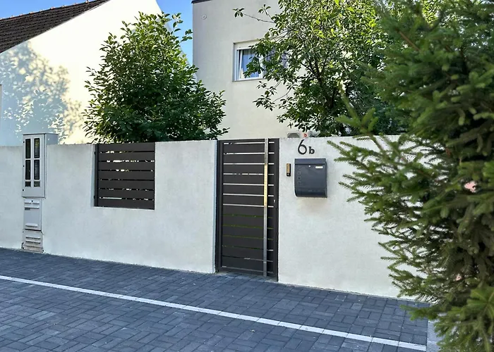 Milty Apartments