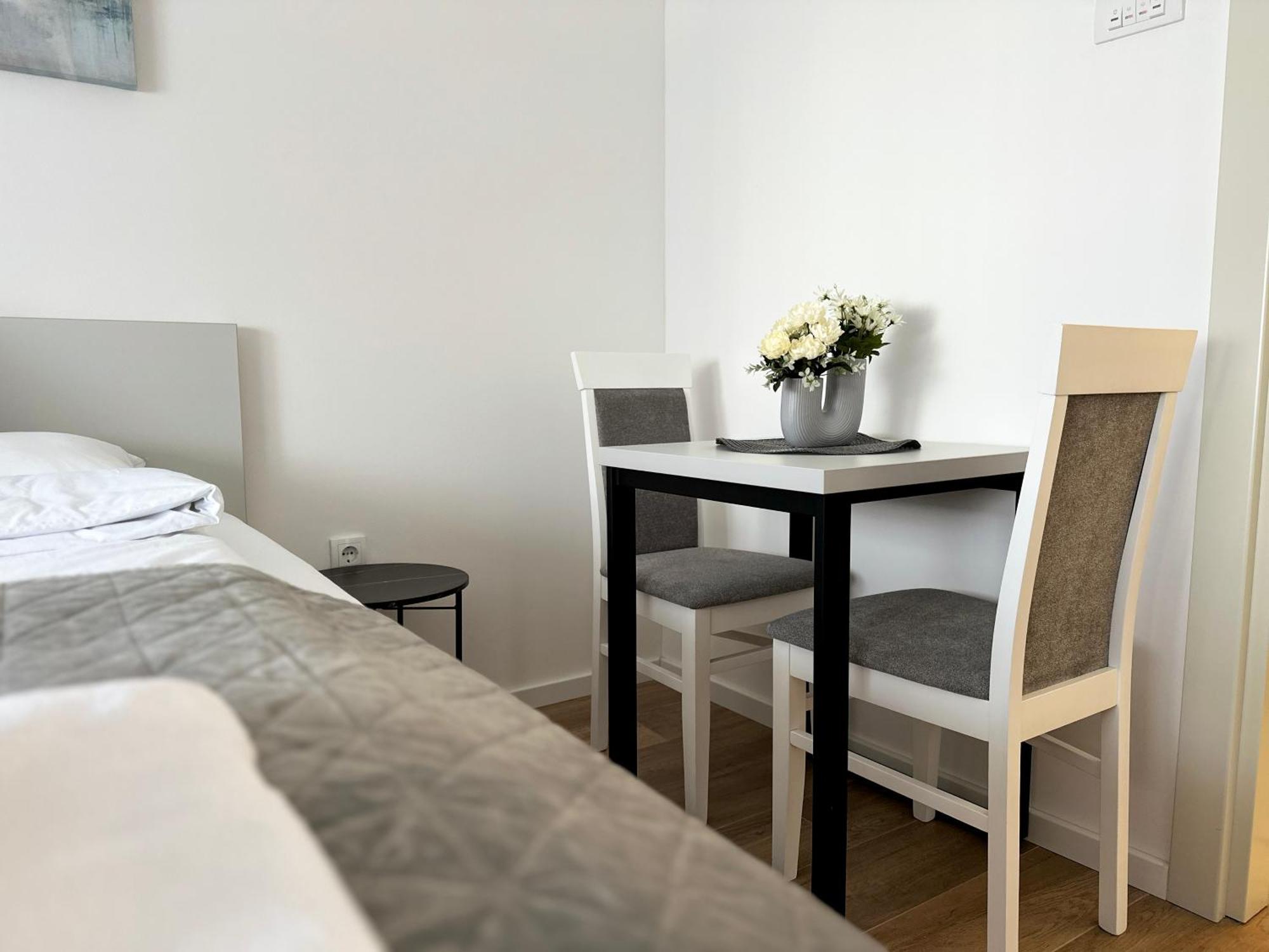 Milty Apartament *